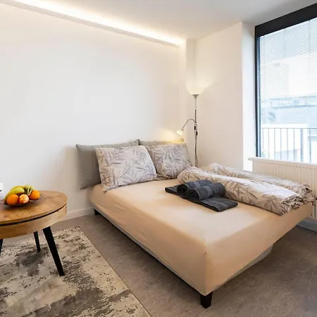Arena - Vivo & W Free Parking *