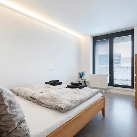 Arena - Shopping & W Free Parking Apartmán Bratislava