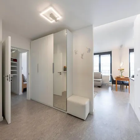 Arena - Shopping & W Free Parking * Bratislava