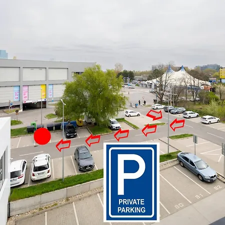 Arena - Shopping & W Free Parking Bratislava