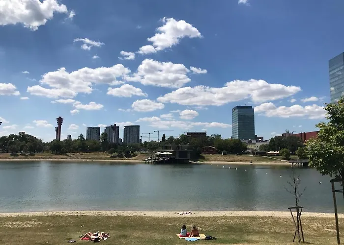 Arena - Vivo & W Free Parking * Bratysława